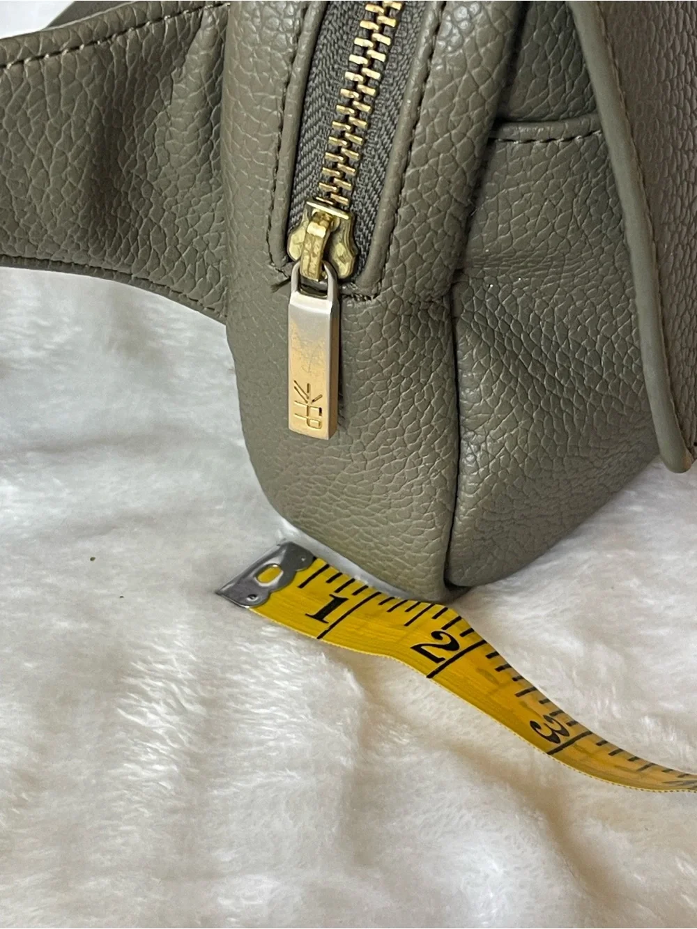Freshly Picked Classic Park Pack in the color fig good condition - Picture 9 of 9